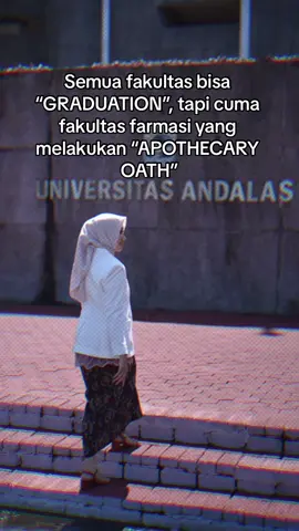 Kalau Kedokteran ada “Hippocratic Oath” kalau farmasi ada “Apothecary Oath”  Menyalaaa profesikuuu 🧨🔥 #farmasicheck #apotekerindonesia #sumpahapoteker #apothecary #obat #CapCut 