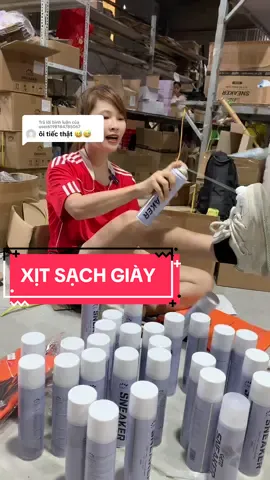 Trả lời @user6198184785067  Đúng là tui cũng lười giặt giày cho ck lắm, mua cái này vừa được tiếng vừa được miếng vk ngoan #xitgiaynano #xitgiaykhumuihoi #xitgiay #xitsachgiay #khumuigiay #khumui 