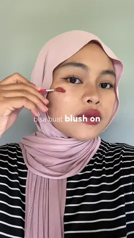 tips cakep modal 30 ribuan aja ☺️ teksturnya si love bgt!! gak akan kering bibir kalian pake ini.. #dazzleme #lipclay #dazzlemelipclay #makeup 