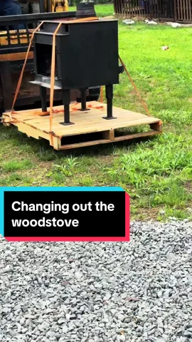 #cookstove #woodstove #narrowayhomestead #homesteadtoktok #offgridlife 