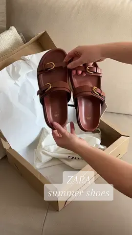 Idealne klapki na lato @ZARA 🤎👌🏼☀️ #unboxing #shoes #summershoes #zara #zarahaul #zaraoutfit #moda #fashioninspo 