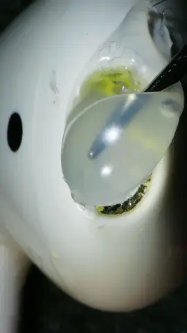 Cleaning airpod with hot glue #satisfying 