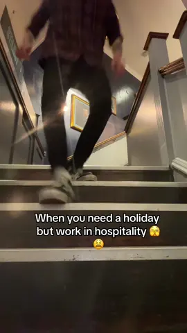 Joking we love it here😋🫢 #fyp #foryou #foryoupage #fypp #viral #viralvideo #hospitality #hospitalityindustry #hospitalitylife #holiday #hols #foryour #foryourpagetiktok #yates #fypシ゚ #fypツ 