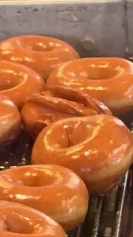 Behold, the Krispy Kreme doughnussy #hottogo #krispykreme @chappell roan 