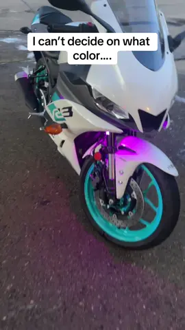 I think I’m going to stick with pink 💞 #ledlights #r3 #yahmaha #ttsacl 