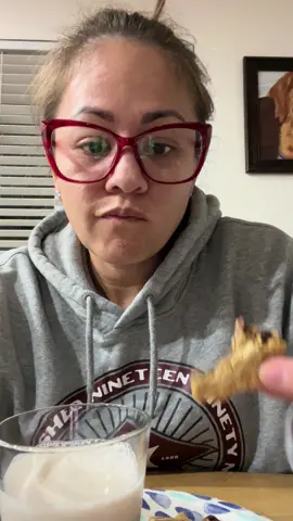 Happiness is dipping freshly baked chocolate chip cookies into a cold glass of [almond] milk. We all have different ways of coping with life, different vices. What’s your vice? My husband bakes the best cookies ever and puts them in the freezer so i can enjoy one when i need it. Husbands, this is your sign to make your woman some cookies. Thats #Love #cookies #wife #husband #husbandwife #vice #cope #real #lifetips #life 