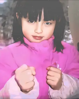 beautiful old photos 👻 like me 🤭 #justinaxie #xiechuling #chinesegirl #douyin抖音 #ulzzang #foryoupage #xyzbca #fyp #4u 