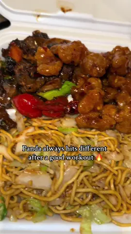 & Violet agrees 😂 #pandaexpress #eatwithus 