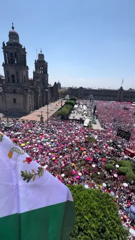 Asi se sintió el zócalo capitalino con cientos de miles de voces entonando nuestro himno nacional. #marearosa #xochitlva #xochitlgalvez #xochit|presidenta #vivaméxico #cdmx #zócalocapitalino #himnonacionalmexicano 