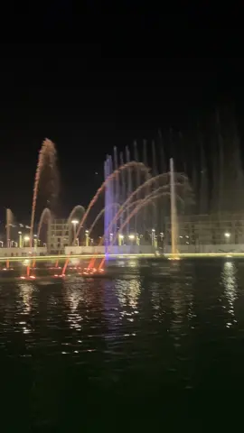 Downtown dancing fountain #parkviewcityislamabad #parkviewcity #downtownislamabad #overseasblockparkviewcity 