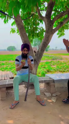 ਵੋਟਾਂ ਚ ਨੋਜਵਾਨ ਮੁੰਡੇ ਨੂੰ ਲਵਾਉ ਬੁਢਾਪਾ ਪੈਨਸ਼ਨ 😂 #comedyclub  #trending #funny 