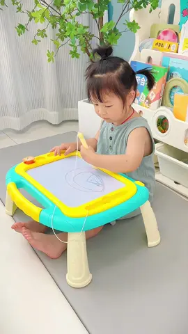 papan menggambar anak magnet bisa dihapus #mainanedukasianak #mainanpapanmagnetik #bayitiktok #tiktokshopindonesia 