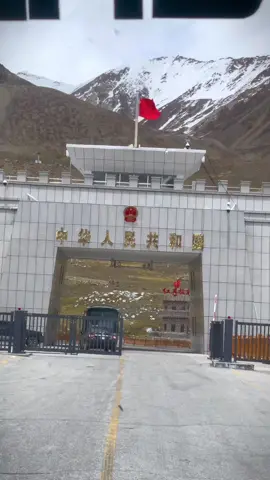 Pak to china by road @Zia in china 🇨🇳 #foryou #foryoupage #viralvideos #fyp #pakistan #china #ziainchina🇨🇳 #tiktok #fypシ #capcut #viral #trending #100k #unfrezzmyaccount #1millionaudition 