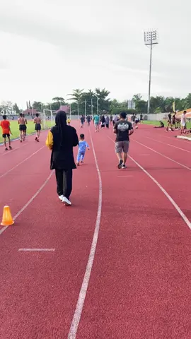 Jogging 🏃🏻‍➡️🏃🏻‍➡️ #fyp #stadionbangkinang🏁 