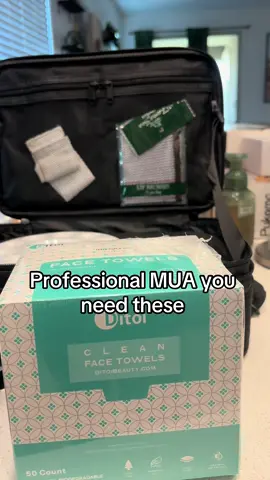 My favorite towels for my makeup kit #fypage #makeupartist #foryou 
