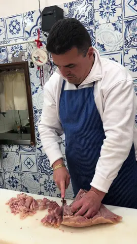 Ci consigliate un locale dove zio Paul deve portare a mangiare Mario? #pereomuss 