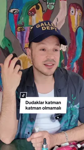 Kat kat dudak görüntüsüne bir son verelim ve daha fresh dudaklar ile yolumuza devam edelim 💄 #dudak #dudakmakyajı #Makyaj #makyajteknikleri #rifatyuzuak #rıfatyüzüak #ttt #selfmakeup #silmakyajını #makyajhileleri #makyajvideoları #makeuptutorial #makeuphacks #tiktokfaydasıçok #makyajtrendleri #güzellik 