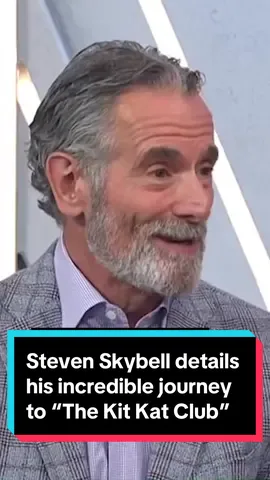 Steven Skybell details his incredible journey to “The Kit Kat Club.”  Get details of “Cabaret,” phone calls with Joel Grey, and more with the Tony nominee at the link in our bio. #NewYorkLiveTV #StevenSkybell #Cabaret @KitKatClubNYC @Sara Gore 