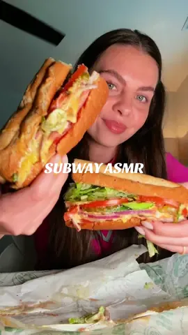 No-talking Subway asmr 🫶🏼🫶🏼🫶🏼 #subwaysandwiches #saucymukbang #crunchysounds #asmrfood #foodietiktok #eatingasmr #subwayorder #notalkingmukbang #toastedsandwich #subway 