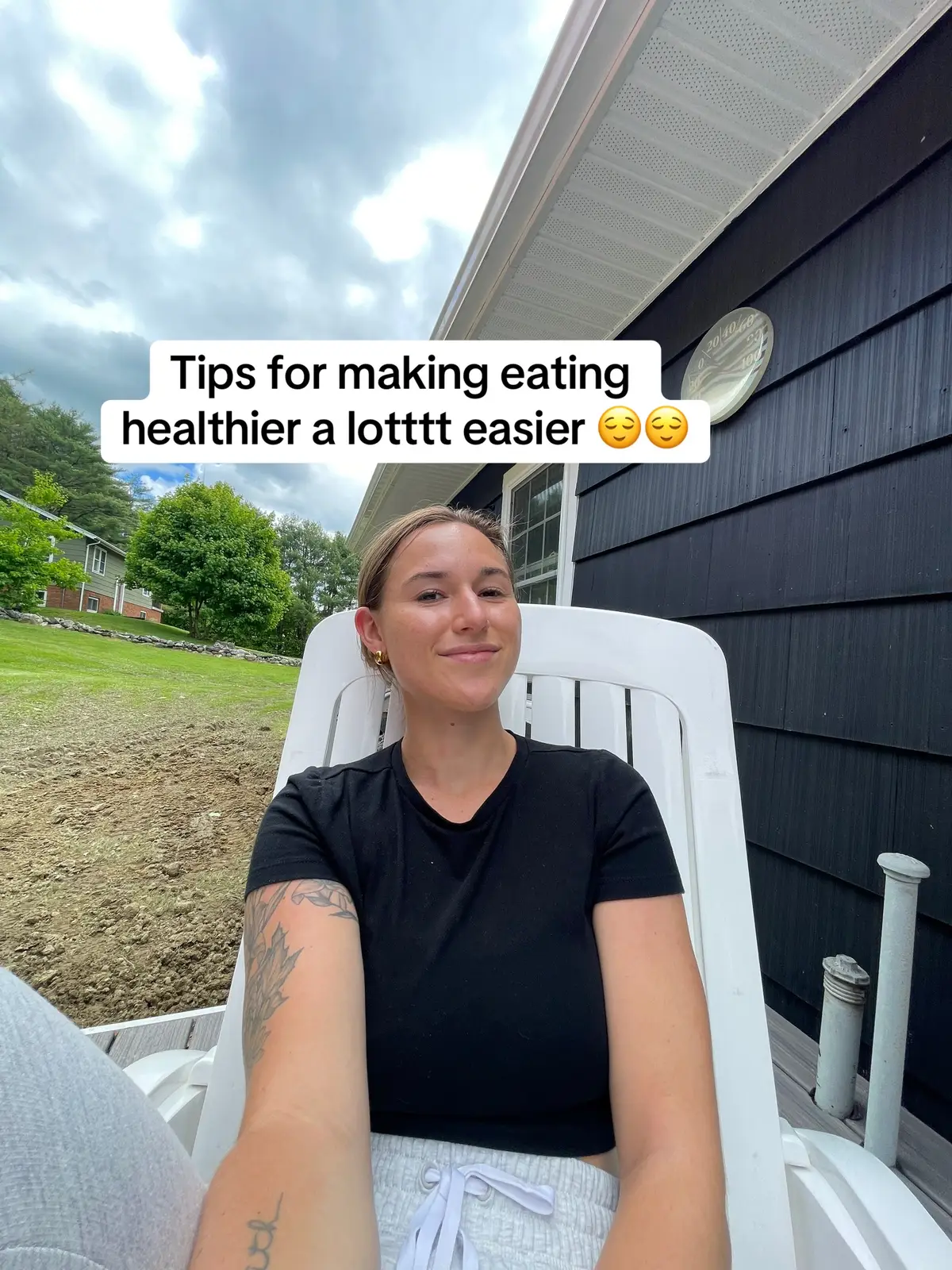 Struggle with eating healthy?! These tips will be super helpful!! Let me know if you try any 🥰🥰 #wellnesstipsforyou #healthyeating #guthealthmatters #goingouttoeat #groceryshopping #mealprepping #guthealthtips #healthyeatingtips 