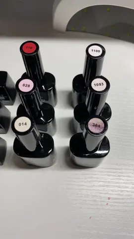 I cant express how much i loveeeee this brand ❣️ the video speaks for its self ! The pigment is there fr ! @LKEnail #fyp #foryou #foryoupage #beginnernailtech #beginnernailtechtips #gelpolish #lkenailgelpolish #lkenailgelnailpolishkit #naillamp #pigment 