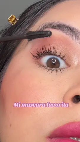 Años utilizando @Maybelline NY 💕 excelente rizador de pestañas!  #dallasblogger #beautyblogger #latinalover #styleblogger #stylediaries #dallas #texas #dallastexas #discoverunder5k #dallassocial #summertime #trends #dallascreator #dallasinfluencer #dfwinfluencer #discoberunder10K #discoberunder1K #latinacreator #pestañas #maybellinepartner #mascarahacks 