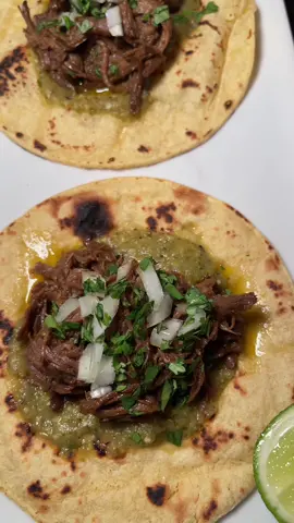 Easy steak tacos recipe with homemade salsa verde. Also a great high protien, low carb dinner idea.  INGREDIENTS: ⬇️ - Corn tortillas  - Diced white onion / fresh Cilantro / Lime (for topping) For steak & marinade  - 1/2lb Chuck roast - 1/4 cup avocado oil - 1/4 cup fresh orange juice - 1 lime (juiced) - 1 tbsp garlic paste  - cilantro  - garlic powder - onion powder  - black pepper  - smoked paprika  - adobo - cumin - ground oregano  - chili powder  - 2 cups beef broth/stock (for cooking) For Salsa verde  - 4-5 tomatillos (husks removed & cleaned)  - 1 jalapeno (remove seeds for less spice) - 3 garlic cloves - 1/2 white onion - 2 tbsps avocado oil - 1/2 cup water  - salt (to taste) #steaktacos #steaktacosrecipe #salsaverde #highprotienmeals #theremixkitchen