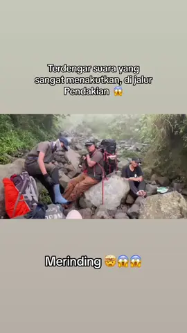 Terdengar suara yang sangat menakutkan, di jalur Pendakian  #pendakiindonesia #mountain #fyppp #reels 