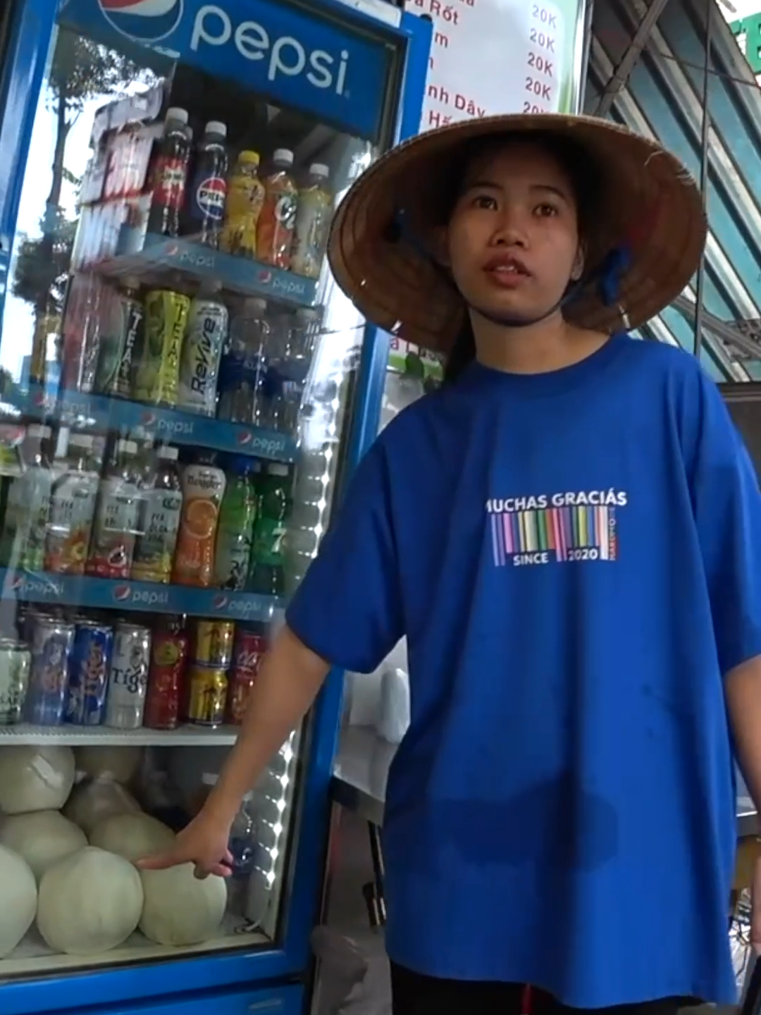 Coconuts in the Mekong delta 🇻🇳 #kurtcaz #vietnam #coconuts