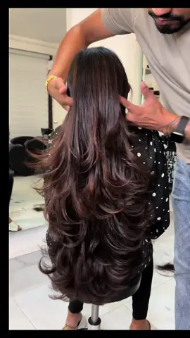 Hair cut Arosh salon negombo  Long layered hair cut 💇‍♀️ ransformation by Arosh salon RAJAGIRIYA & NEGOMBO  Contact Us - 0768409864                        0768098640 #hairstyle #transformation #makeup #bridalmakeup #bridal #nails #nailart #Aroshsalon #Haircut #setting #Haircolor #highlights #bestsaloninsrilanka #onemillionaudition #rajagiriya #negombo #foryourpage 