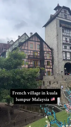 Must visit 🇲🇾🖤#kualalumpur #klcc #malaysia #fyb #malaysiantiktok #fybmalaysia🇲🇾 #fypシ゚viral #travel #travel #viralvideo #asian #frenchvillage #berjaya #tranding #travellife 