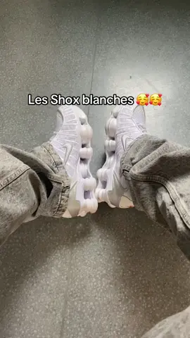 Shox blanche 😌😌 #drip #paris #panam #streetwear #vetement #paname #shox #dump #outfit #nike #paire #shoes #outfitideas 