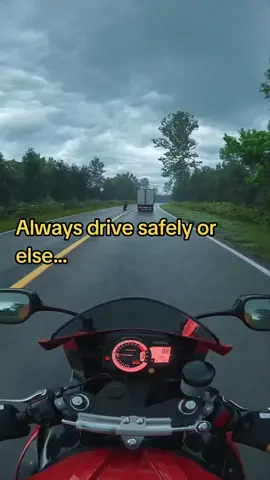 Always drive safely, may mahal sa buhay kang naghihintay sa'yo na ligtas kang makauwi sa bahay... #KuyaJRTV 