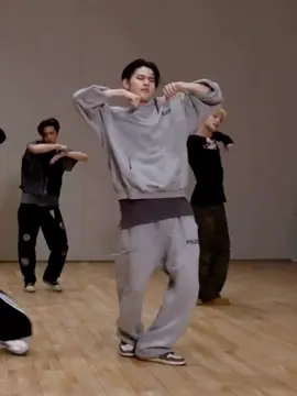 What kind of spirit can I sense from Nikki, a 4th generation dancer? #fataltrouble #enhypen #ni_ki #engene #dancepractice #fyp 