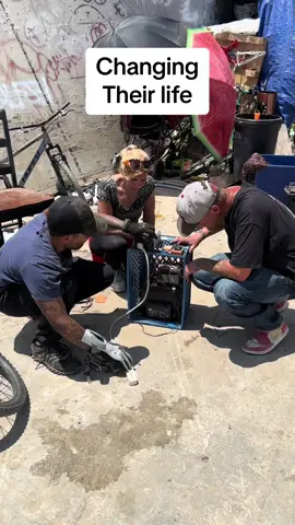 Giving homeless from power #ankersolix #ankersolixc800plus #fullpowertolightyourway #gothedistance 