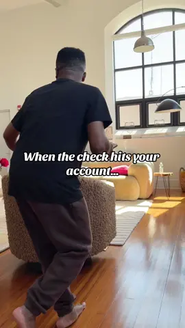 Caught Hubby this morning - it’s the PAYDAY dance apparently 💰🕺🏽🙂‍↔️😆 #lingandlamb #couple #funny #payday #friday 
