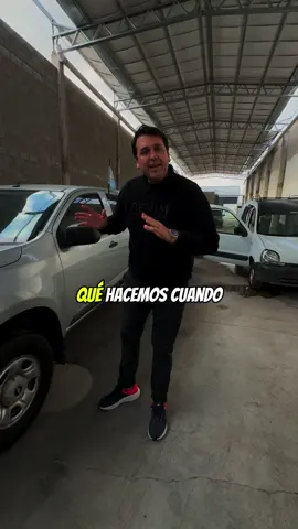 En nuestra Responsabilidad 🚙❤️ En Argentina debemos concientizar con el tiempo a la sociedad que un auto con 300.000 km se puede comprar y vender. De la misma manera que alguien con más de 60 años pueda obtener un trabajó digno 🙏 Solo debemos contar con la verdadera información ✅ Chevrolet S10 2016 con 300,000 km: Inspección, Arreglo y Garantía  Hola a todos, en este video les muestro una Chevrolet S10 modelo 2016 que tiene más de 300,000 km.  Sé que vender camionetas con tanto kilometraje en Argentina no es fácil, pero quiero demostrarles cómo se puede hacer bien. O al menos intentarlo (Acepto tus criticas) 🚗 Revisión Completa: Le hice una revisión de arriba a abajo para detectar cualquier problema. No me guardé nada y les muestro todo con total transparencia. 🔧 Arreglos Necesarios: Me encargaré de reparar todos los detalles, desde los más chicos hasta los más grandes. Quiero que sepan que esta camioneta está lista para seguir rodando sin preocupaciones. 📜 Garantía y Honestidad: Después de todos los arreglos, ofrezco una garantía para que puedan comprar con total tranquilidad. Además, comparto un informe detallado con todo lo que se le hizo a la camioneta. 💬 De Persona a Persona: Mi compromiso es ser honesto y directo sobre el estado del vehículo. Quiero que puedan tomar una decisión informada y confiable, como si estuvieran hablando con un amigo de confianza. Si están buscando una camioneta usada pero confiable, este video es para vos. Les explico por qué esta Chevrolet S10 2016 puede ser una gran opción para sus necesidades en Argentina. 🔔 Suscríbanse: si les gusta este tipo de contenido sobre camionetas, revisiones y consejos de compra. ¡Denle like y compartan si les resulta útil!