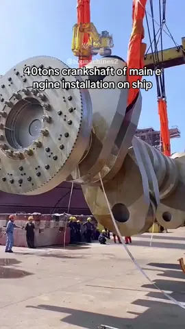 40tons crankshaft of main engine installation on ship  @Big Machines #excavator #truck #machine #machines #heavyequipment #construction #ship #shipbuilding #giant 