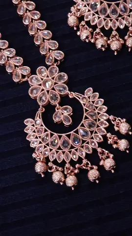 Rani Haar #ranihaar #necklaceset #malaset #indianjewellery #rosegold #longnecklace #giftforher #giftformom #motherofbride #motherofgroom #indianbride #fyp #fancyfabjewels 