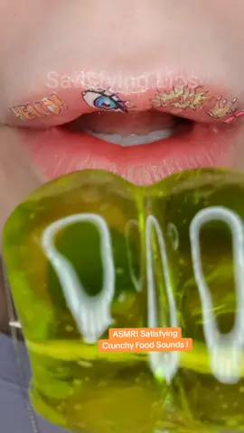 ASMR Satisfying Eating Foods That Crunch ! #asmr #asmrcrunch #satisfyinglips 
