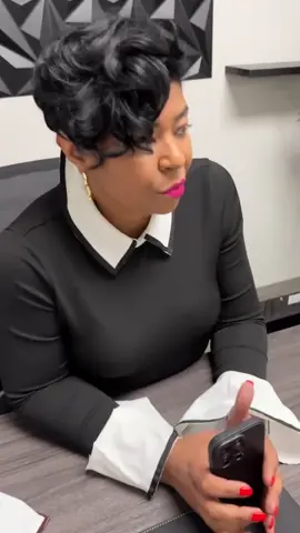 Natasha puts her client Reemo in his place when he snaps on her for quitting his case! #kountrywaynecomedy #kountrywaynelive #kountrywayneskits #kountrywaynenewvideos #fyp #kountrywayne 