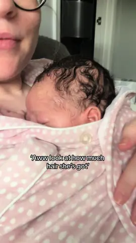 ❤️🫶🏼🤭 #newborn #baby #newbornbaby #babygirl #firsttimemom #firsttimemum #postpartum #newmom #newmum #hairgrowth #babyhair 