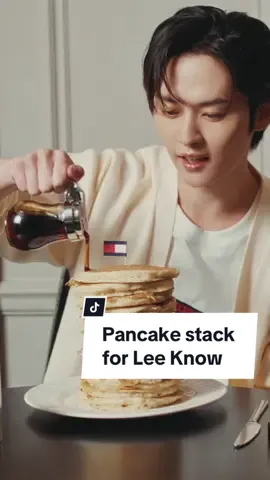 We brought the diner special to #LeeKnow @Stray Kids 📸: @ofbecomingus #SKZ #StrayKids #LeeKnowStrayKids #LeeKnowSKZ #NYC #NYCDiner #PancakeStack