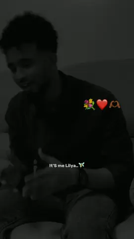 farxiyaay😍❤️#duni🧃 #jawi_bila🌊❤️🌴 #blacklyrics🖤🍃 #lilya🇧🇻 