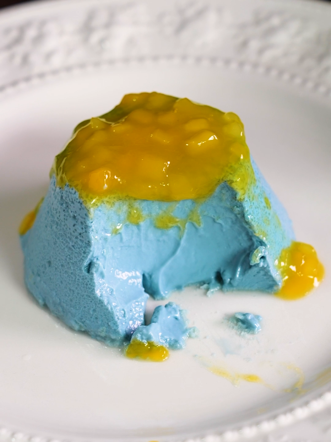 Blue Spirulina Smooth Pudding 青いなめらかプリン #tiktokfood #pudding #blue #cooking