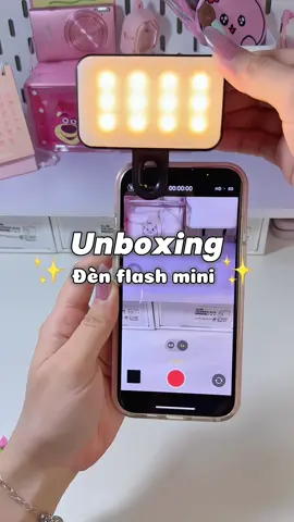 Bảo bối hỗ trợ tui quay chụp sản phẩm đây nì, tiện lắm lun 🫶🏻 #unboxing #unbox #quiennieunbox #review #muataitiktok #phukiendienthoai #đèn #dotienich #dungcutienich #xuhuong #hottrend #fyp #viral 