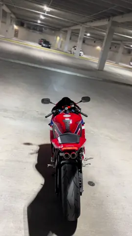 #motorcycle #viral #cbr600rr #biketok #fypシ゚viral #fypage #edits 