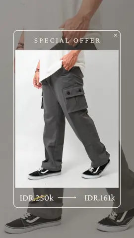 Kami ada catalog celana loosepants cargo gombrong baru nih dgn bahan Chino Twill warna Grey Abu🔥🔥 #ekyu #loosepants #chino #gombrong #outfit 