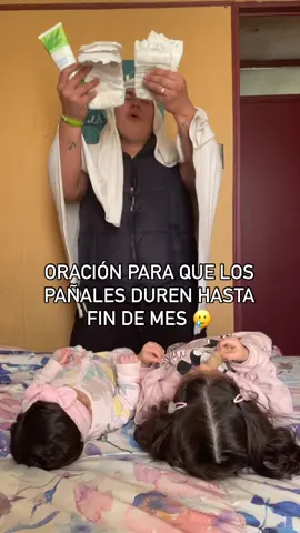 Esque salen caras 😂🙈 jajajajajaja  Pidan por nosotros 🤣  Pucha que amamos a estas chiquititas … nuestras hijas son todo para nosotros 💜 . . . #padres #paternidad #papá #papade3 #humor #pañales #bebe #postparto #lactancia #mamá #sanbernardo #chile #lacisterna #sanmiguel #lagranja #peñalolen #ñuñoa #buin 