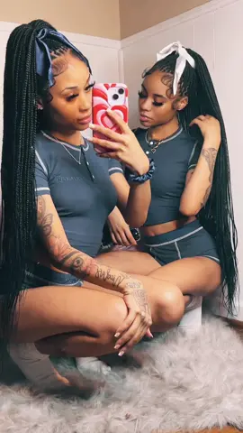 ion gaf if they was twin sisters😍..#twins #fypage #braids 